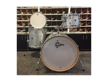 Gretsch Catalina Maple 4-piece in silver sparkle