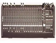 Hughes & Kettner TARGET 244+5