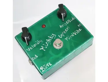 Bearfoot FX Mint Green Mini Vibe - What To Know & Where To Buy Bearfoot FX Mint Green Mini Vibe - What To Know & Where To Buy
