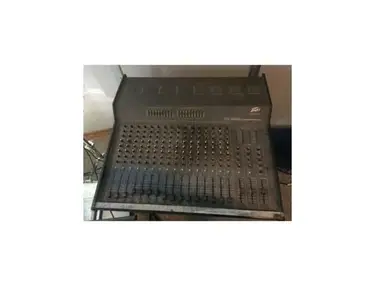 Peavey XR1600C Powered Mixing Board