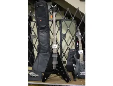 Dean V Tour Bass