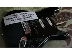 Squier "Vandalism" Stratocaster main image