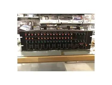 TASCAM MM-100 16-Channel Rackmount Line Mixer