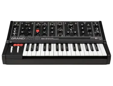 Moog Grandmother Dark