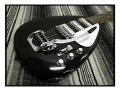 Phantom Teardrop 3 Pickup Guitar