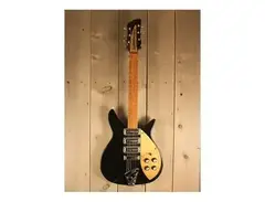Rickenbacker 320B main image