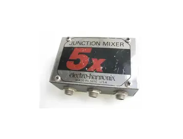 Electro-Harmonix 5x Junction Mixer (Two Jacks On Top, Three Jacks On Bottom)