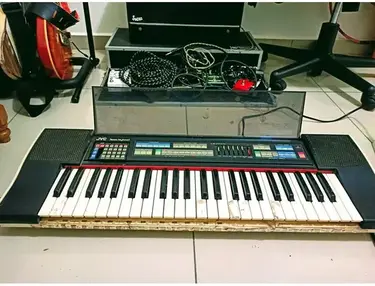 JVC KB-600