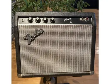 Fender Champ II 18-Watt 1x10" Guitar Combo (1981-1983)
