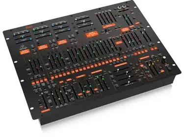 Behringer 2600