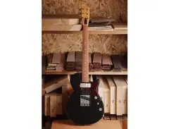 Bunting Alice Guitar