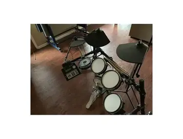 Lloyd Audio 7000
