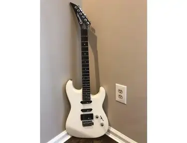 Charvette Model 200