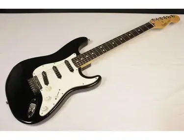 Fender Stratocaster MIM 1996 w/ EMGs