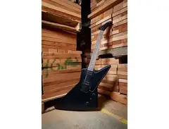Gibson explorer b2 main image