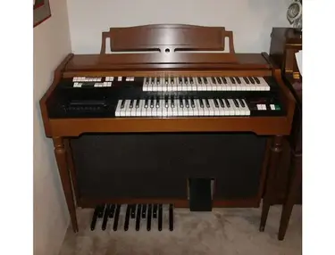 Lowrey Holiday Deluxe TLO