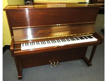 Yamaha U1