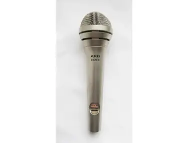AKG D320B