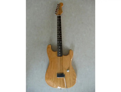 Fender STCL-100 Electric Nylon Strings Stratocaster image 2