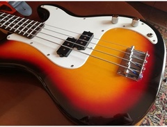 Roytek Traditional Series Bass Guitar P-Bass type image 4