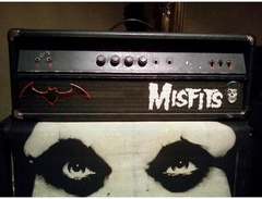 Ampeg V-4 (1970) image 2