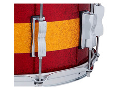 Ludwig Classic Maple Snare Drum - 6.5 inches x 14 inches, Red/Gold Tri-Band image 2
