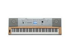 Yamaha Portable Grand DGX-620 image 2