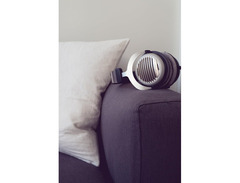 Beyerdynamic DT 990 Premium 600 OHM Headphones image 4