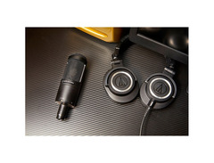 Audio-Technica AT2050 Multi-pattern Condenser Microphone image 4