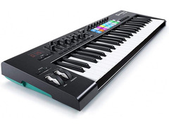 Novation Launchkey 49 Keyboard Controller image 2