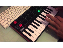 Akai Pro MPK Mini 25-Key MIDI Controller image 4