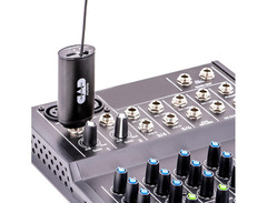CAD GXLD2QM Handheld Wireless Microphone System image 4