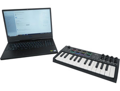 Rockville M25 Black 25 Key USB Wireless Bluetooth MIDI Keyboard image 3