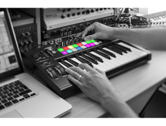 Novation Launchkey 25 image 4