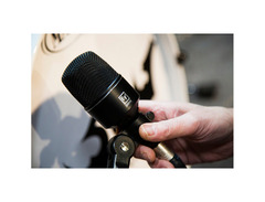 Electro-Voice ND68 Supercardioid Dynamic Bass Drum Microphone image 2