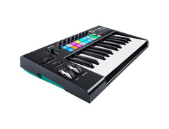 Novation Launchkey 25 MIDI Controller MK2 Version image 2