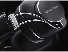 Bowers & Wilkins P7 Headphones image 4