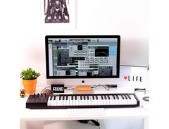 Alesis V49 49-Key USB MIDI Pad/Keyboard Controller image 3