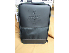 Buffet Crampon E11 Bb Clarinet image 3