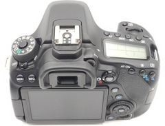 Canon EOS 80D image 4