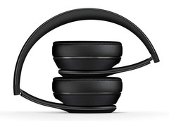 Beats Solo3 Wireless Headphones image 2
