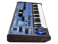 Novation MiniNova 37-Key 18-Voice Synthesizer image 4