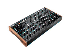 Novation Peak 8-Voice Desktop Synthesizer image 2