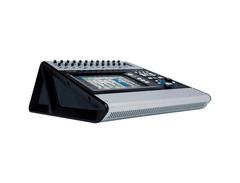 QSC TouchMix-30 Pro image 3