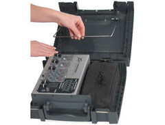 Peavey Messenger Portable Suitcase PA System image 3