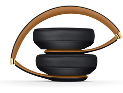 Beats By Dre Studio Headphones (Duplicate) image 2