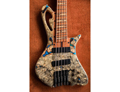Elegee Batik Bass image 2