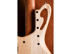 Elegee Batik Bass image 3
