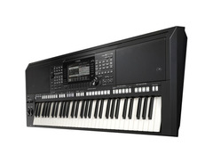 Yamaha PSR-S775 61-Key Arranger Workstation image 3