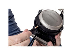 Beyerdynamic T1 Tesla Headphones image 2
